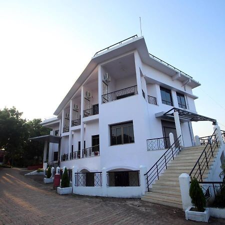 Mpt Maikal Resort, Bargi Exteriör bild