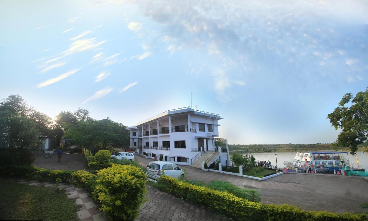 Mpt Maikal Resort, Bargi Exteriör bild